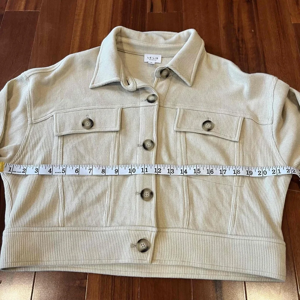 New NWT Le Lis Beige Knit Jacket Ribbed Button Front Crop Long‎ Sleeve Sz S